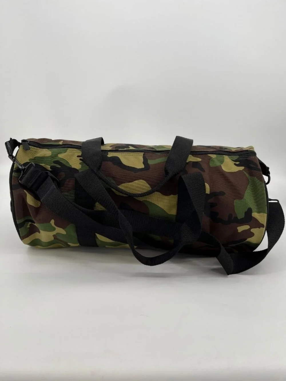Manhattan Portage Chelsea Drum Bag Camo Canvas Zip Shoulder Adjustable Strap
